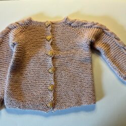 Cardigan med flotte snoninger