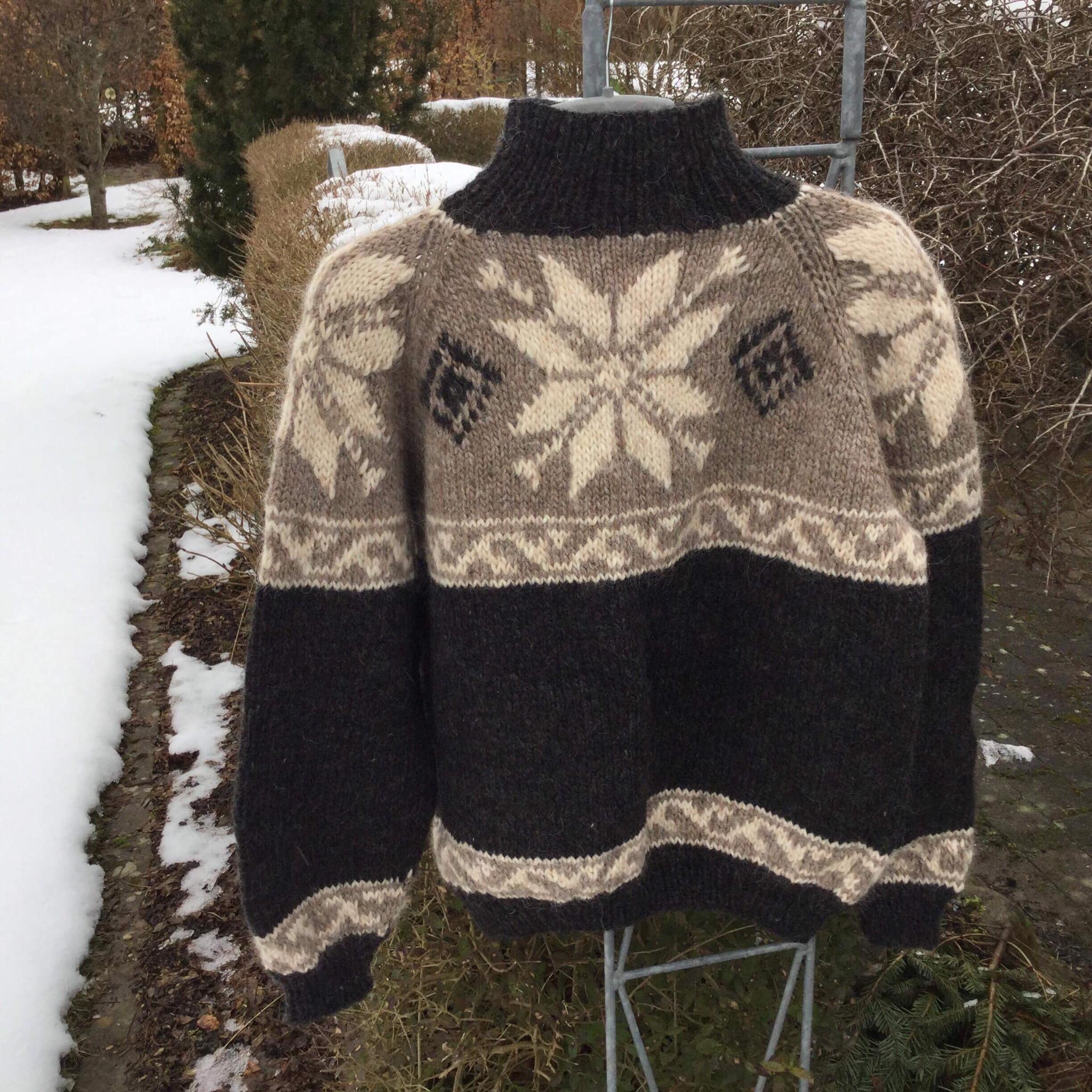 Islandsk sweater med stjernemønster