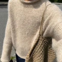 Cloud Sweater Fra PetiteKnit | Garnalternativ Drops Soft Tweed og Drops Kid Silk