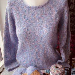 Kumulus Bluse O-neck fra PetiteKnit | Garnalternativ Drops Brushed Alpaca Silk og Tweet It Yourself