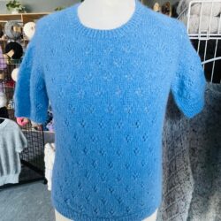 Rigmor Tee Fra PetiteKnit | Garnalternativ Drops Sky