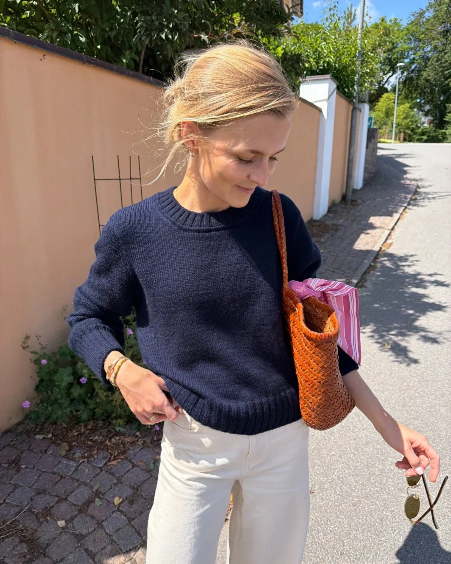 Vega Sweater fra PetiteKnit| Garnalternativ Baby Merino Uld og Kid Silk